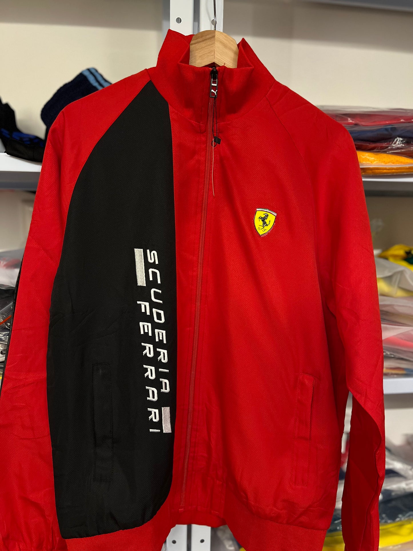 Chaqueta Ferrari