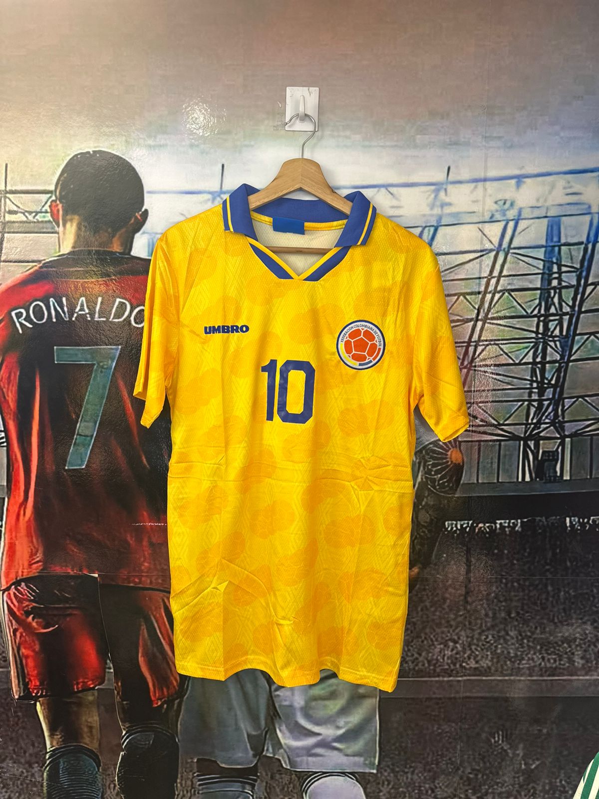 Colombia Retro