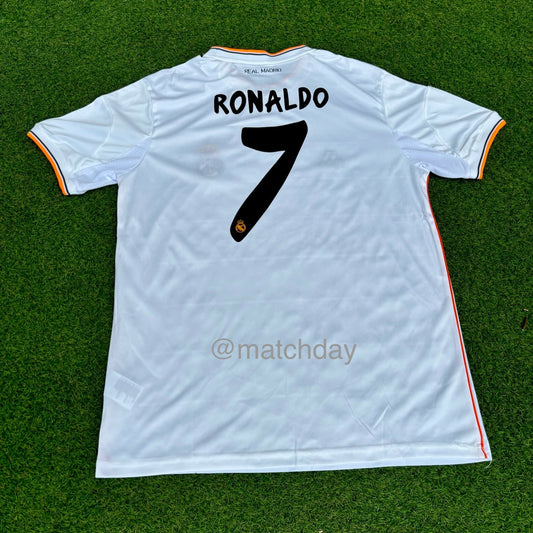 Real Madrid  Retro 13/14 / Dorsal Ronaldo