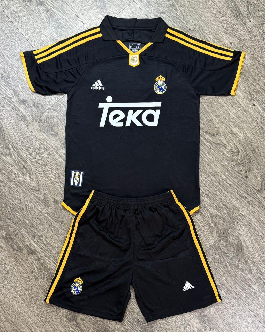 Uniforme Retro Real madrid Teka