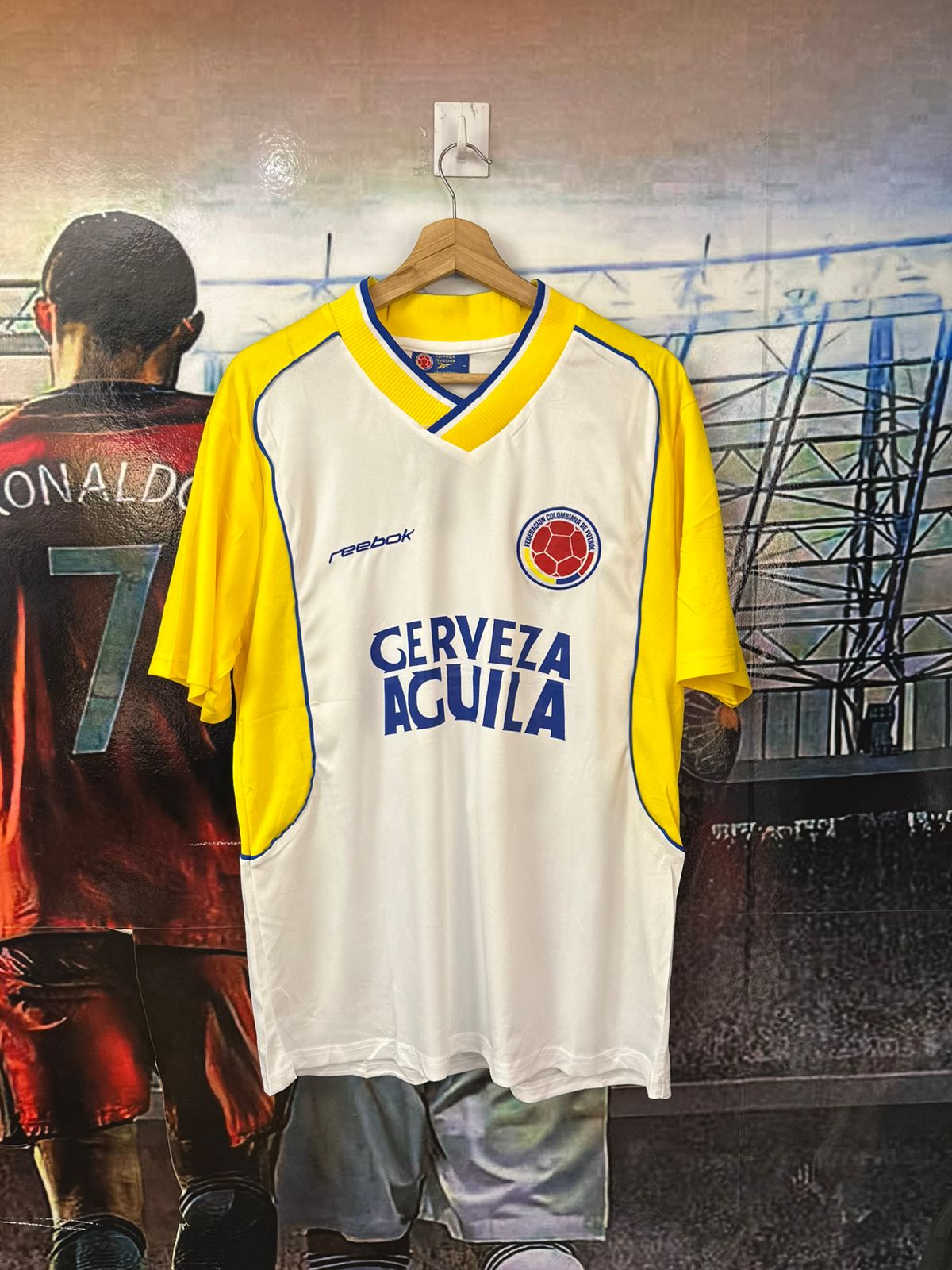 Colombia retro aguila