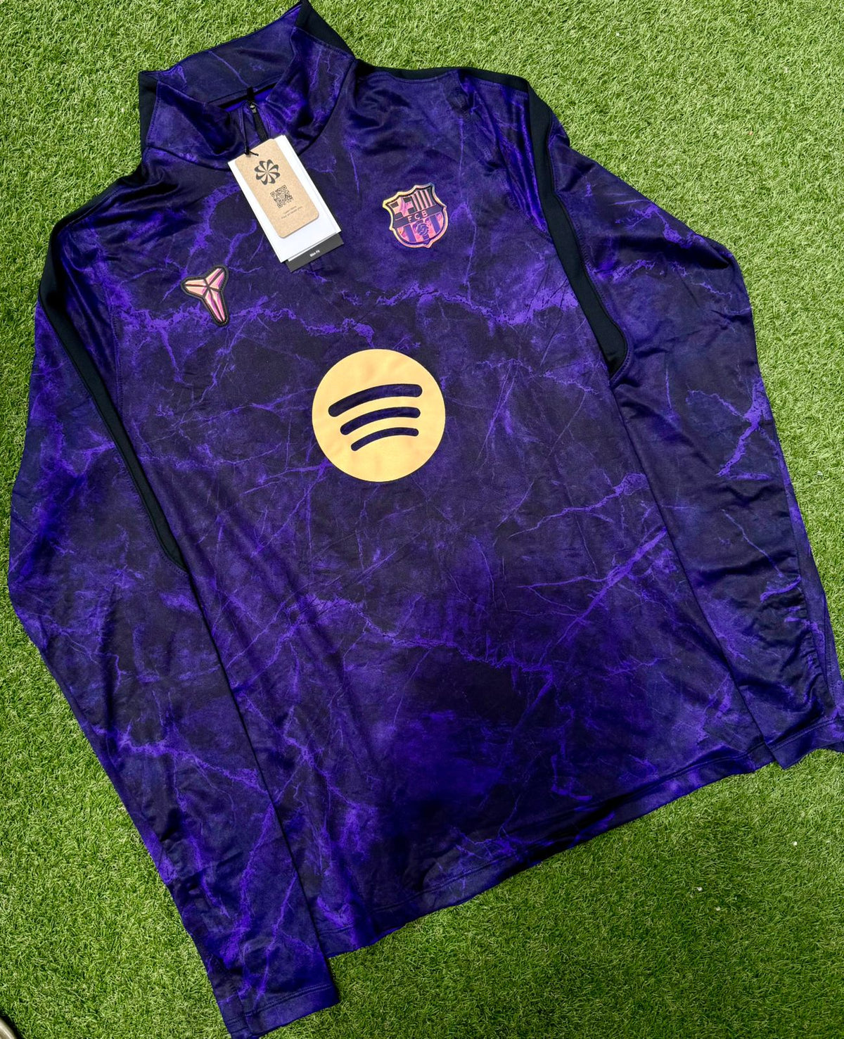 Buso Barcelona oficial visitante