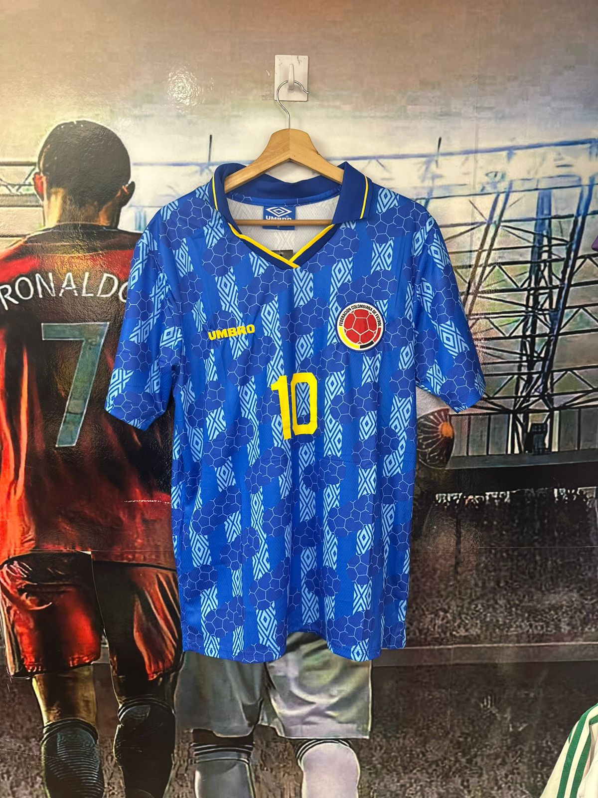 Colombia Retro