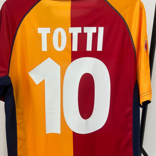 Roma Local Retro 01/02 / Dorsal Totti