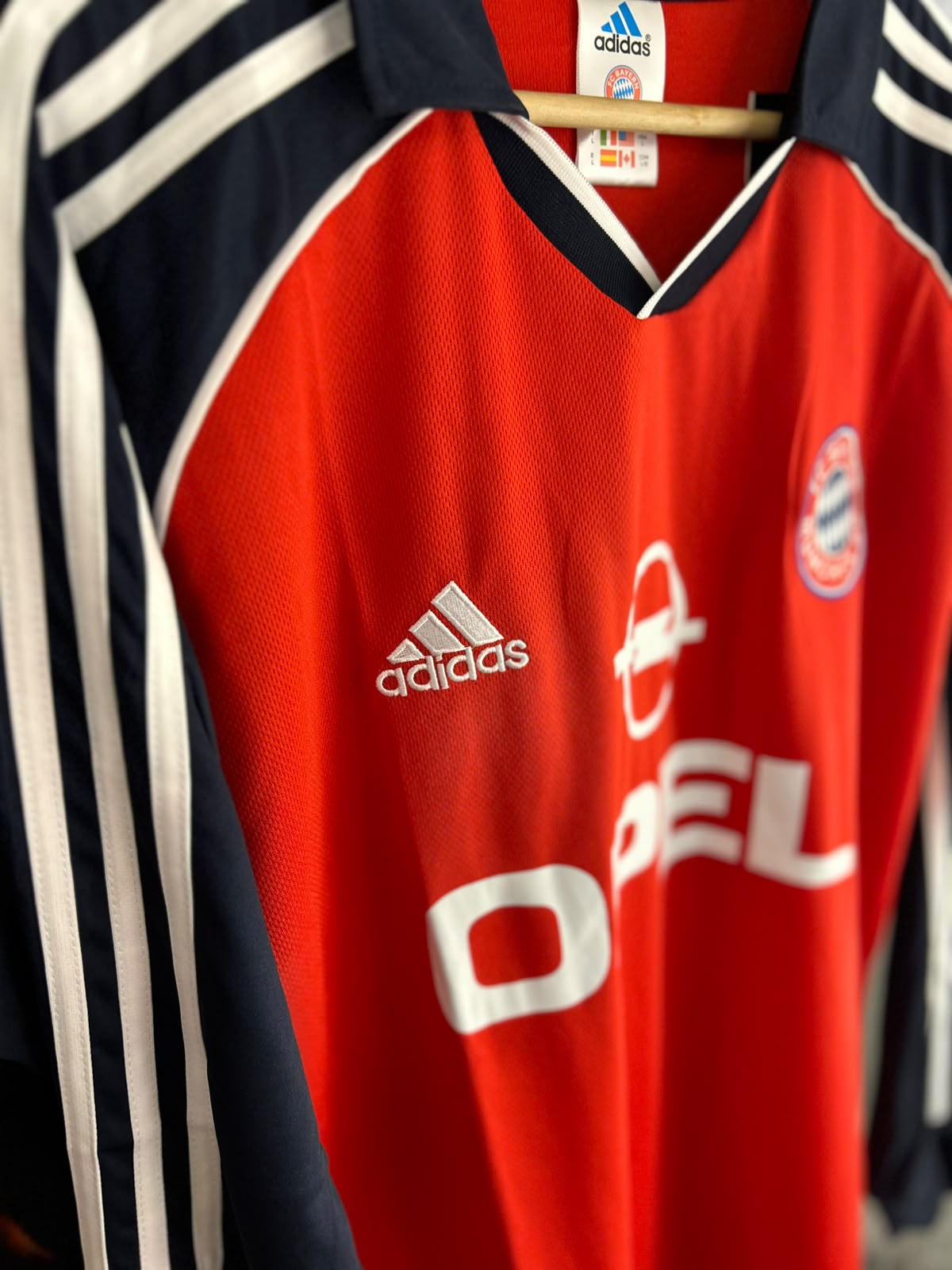 Bayern Munchen manga larga 2001