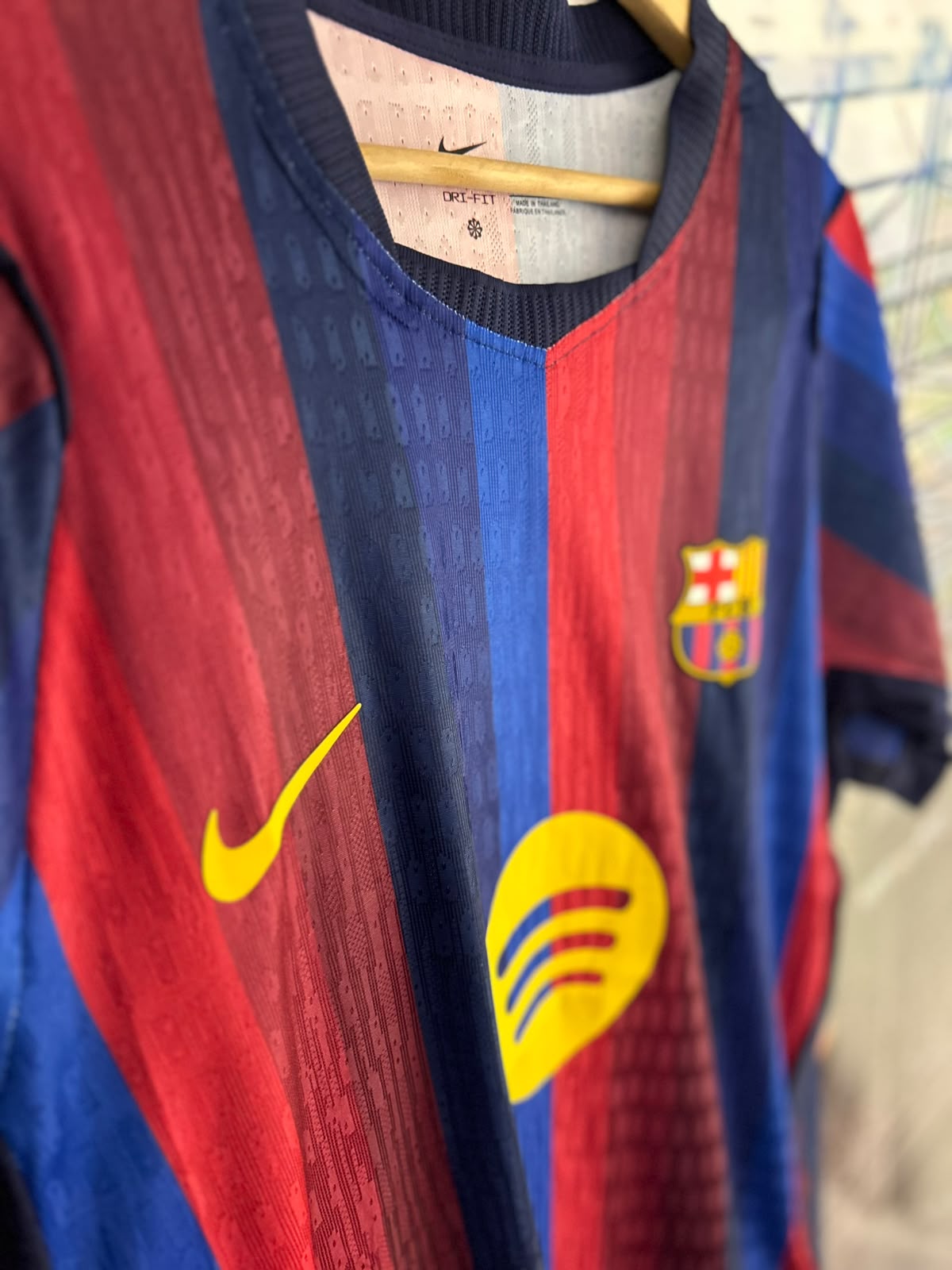 Barcelona local 26/27