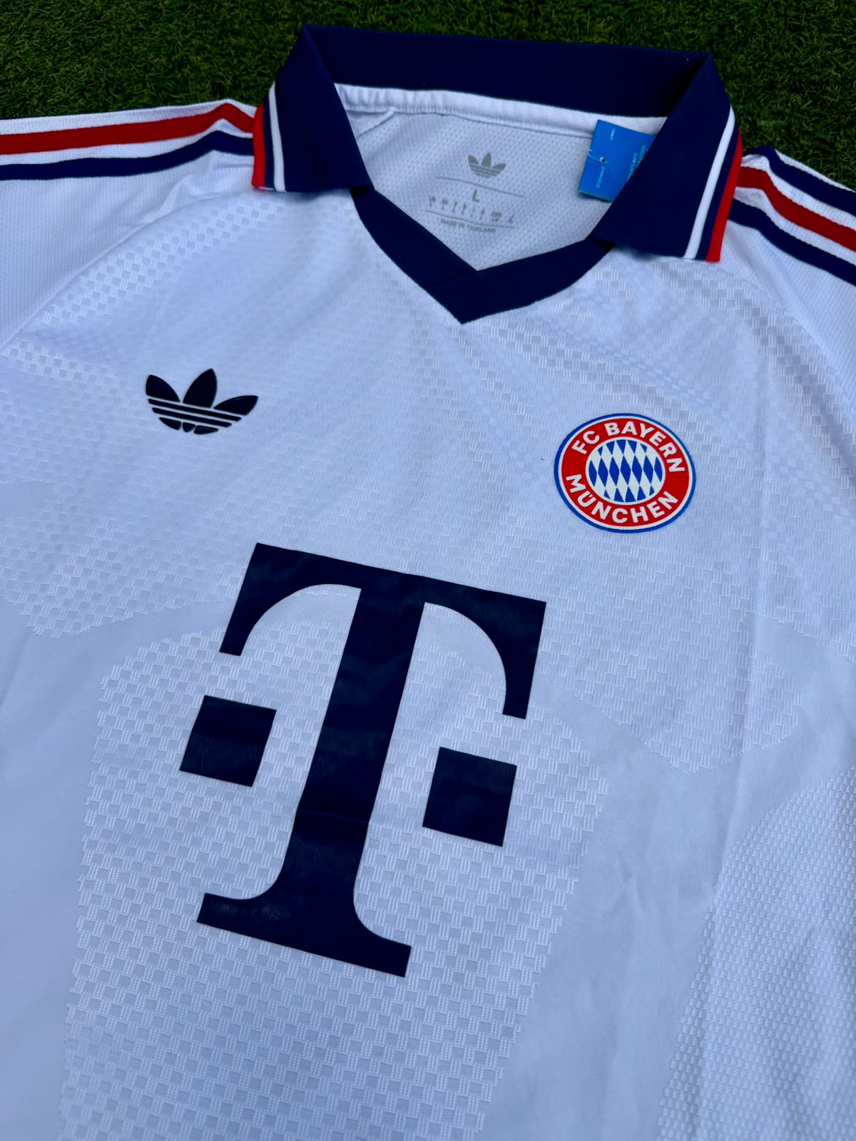 Bayern Jersey Visitante