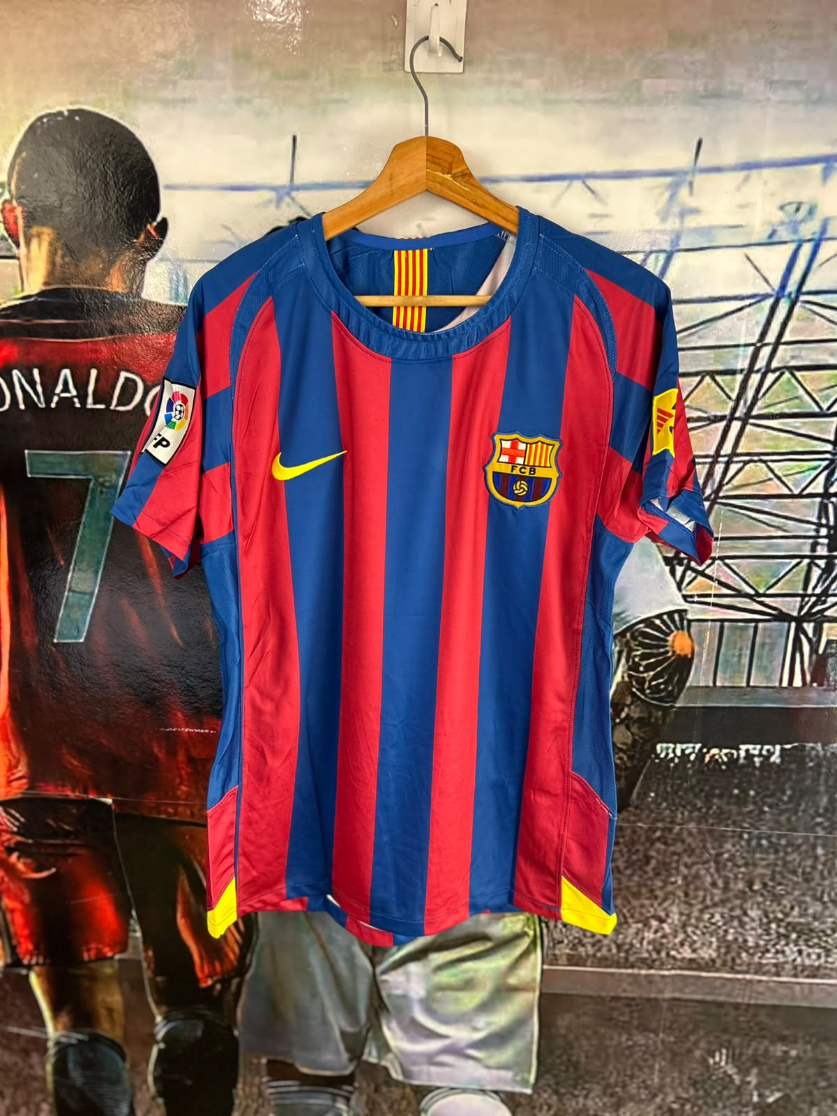 Barcelona retro manga corta