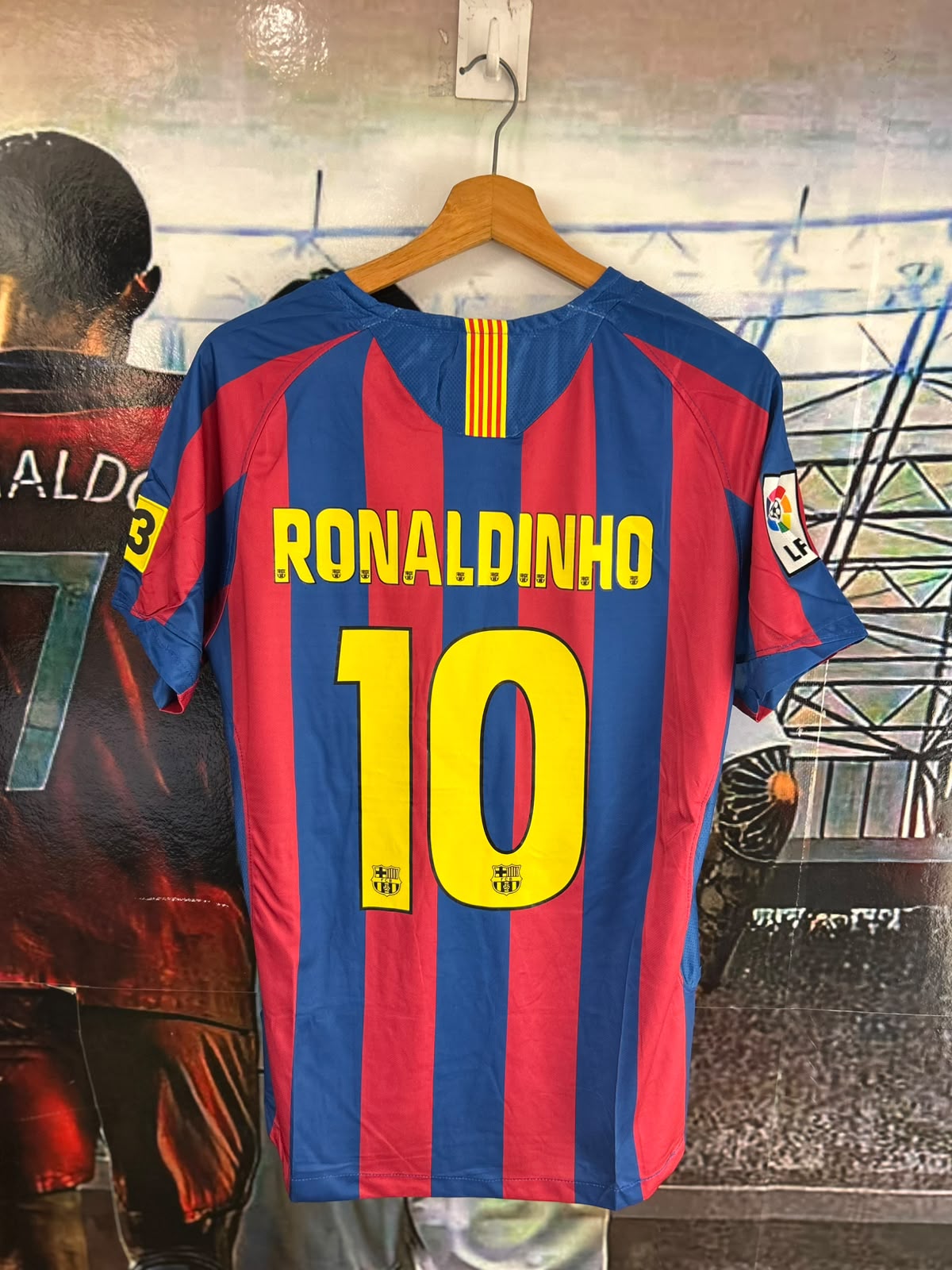 Barcelona retro manga corta