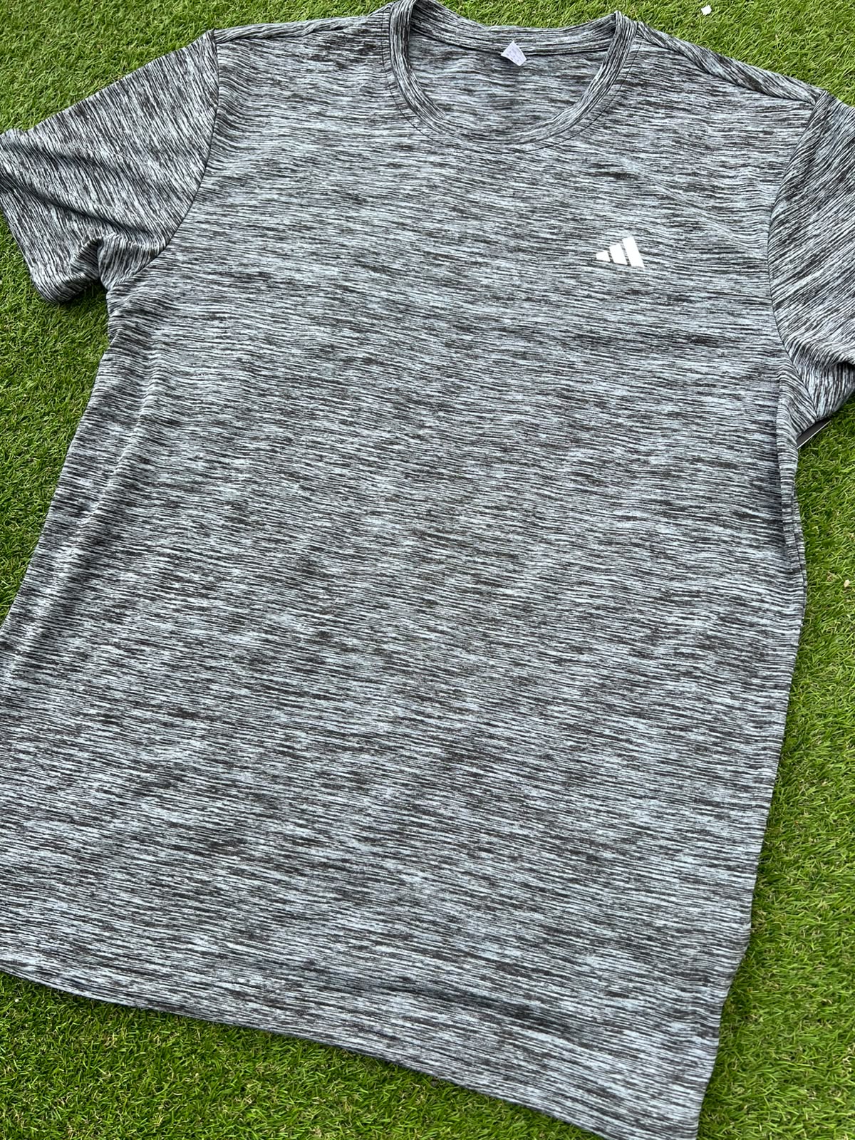 Camiseta Adidas Deportiva
