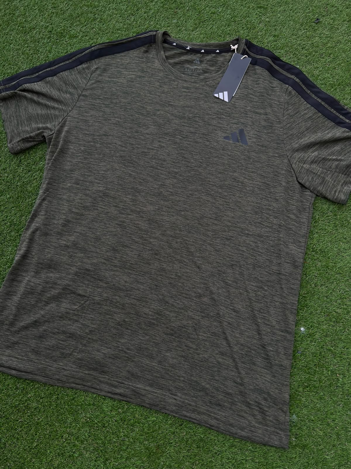 Camiseta Adidas Deportiva